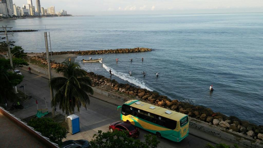 Apto En Cartagena Ed Puerto Azul Vista Al Marアパートメント エクステリア 写真