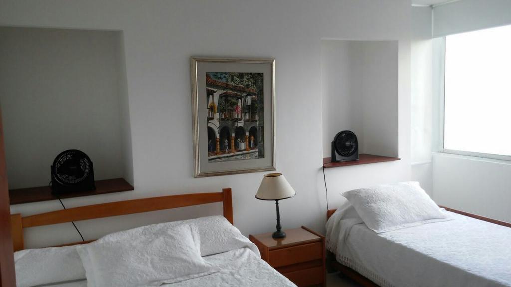 Apto En Cartagena Ed Puerto Azul Vista Al Marアパートメント エクステリア 写真